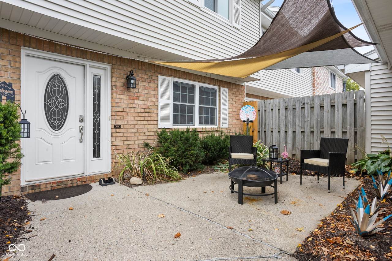 7628 Vintage Court - Photo 1