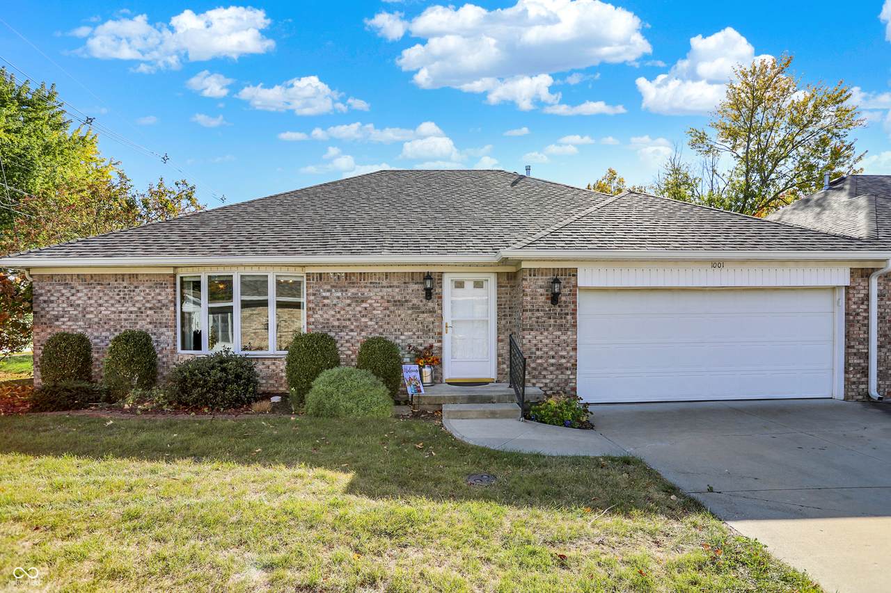 1001 Esplanade Court - Photo 1