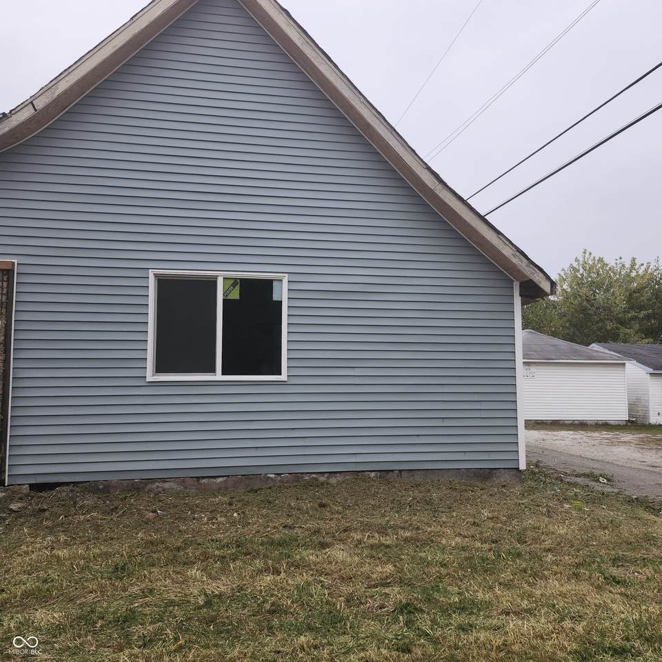 321 Madison Avenue - Photo 1