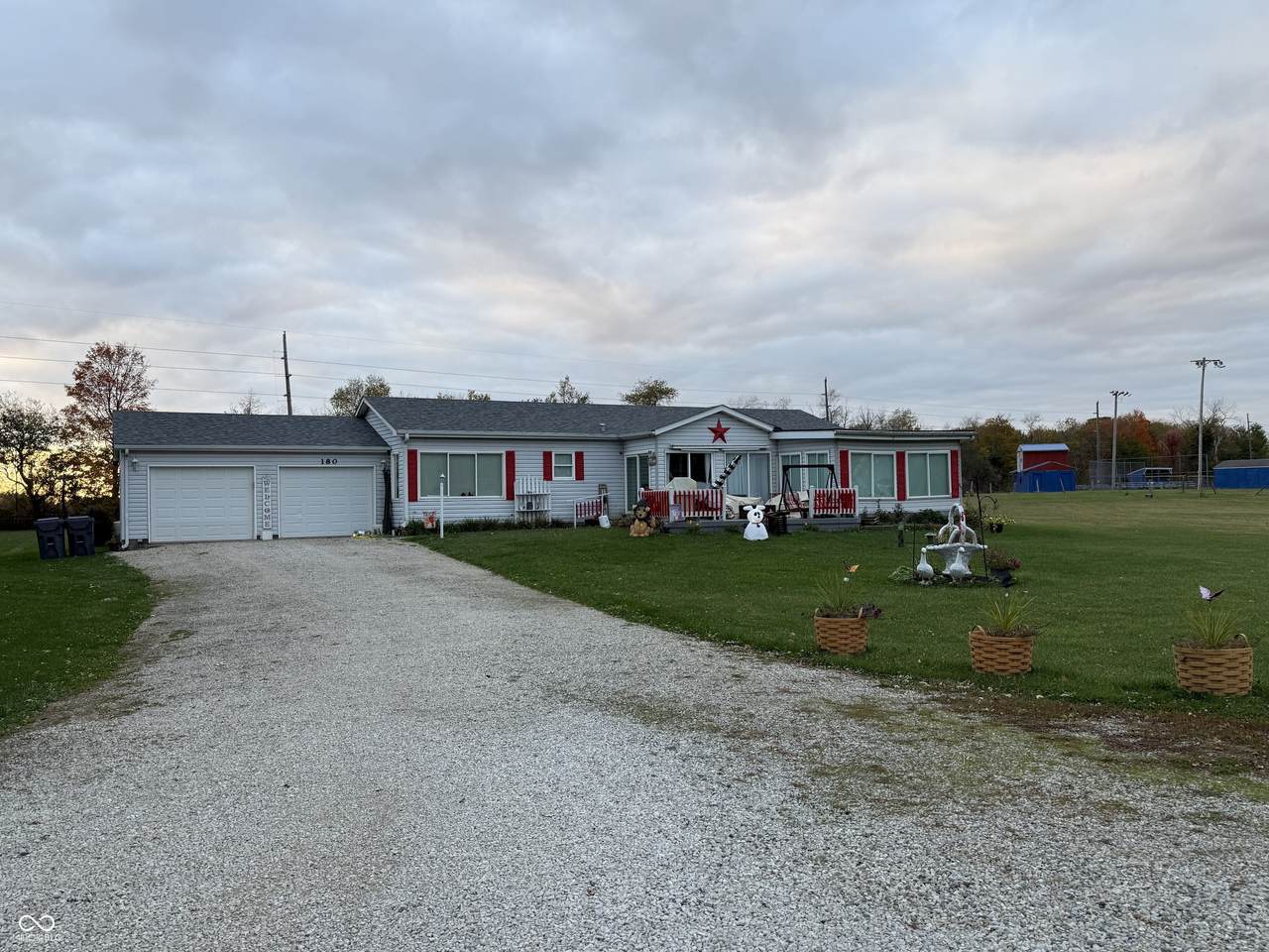 180 Summit Street - Photo 1