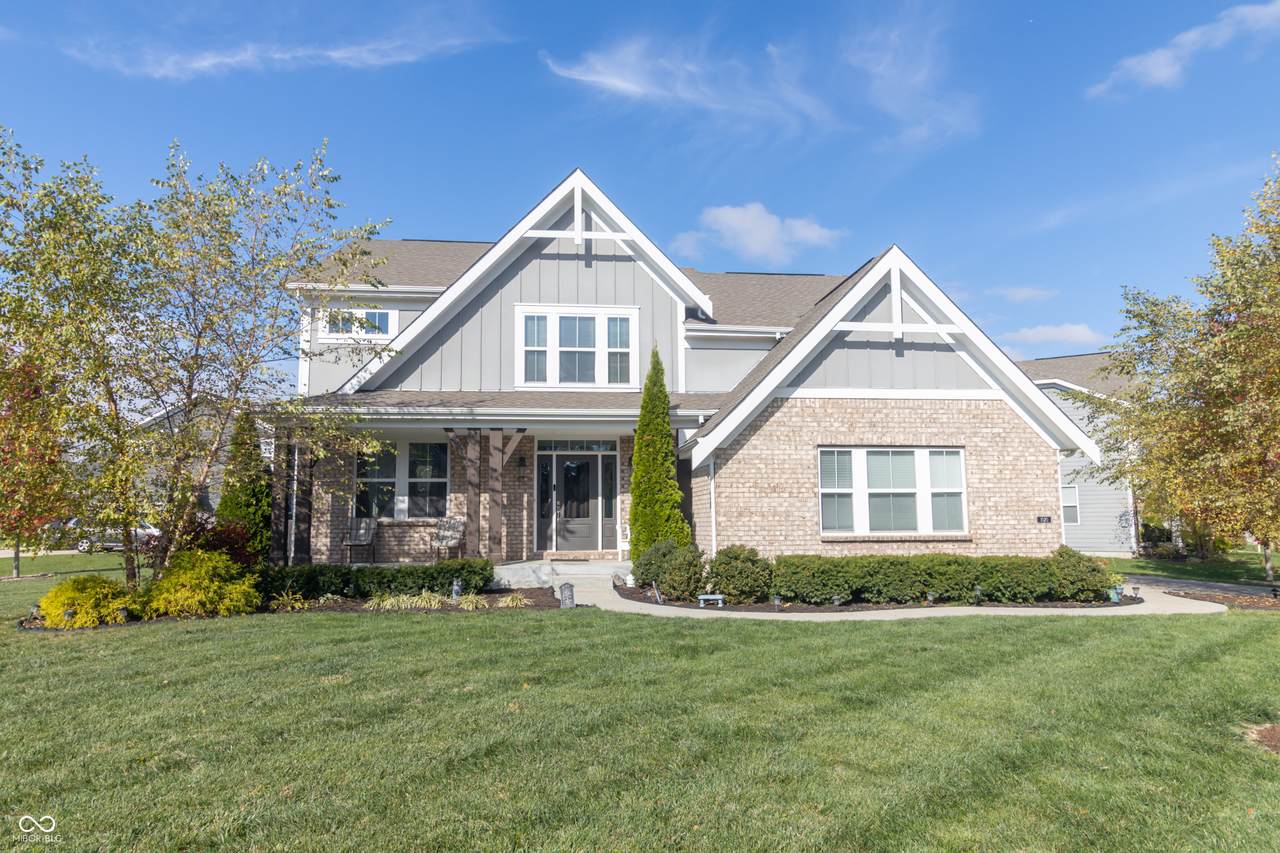 1020 Arthur Court - Photo 1