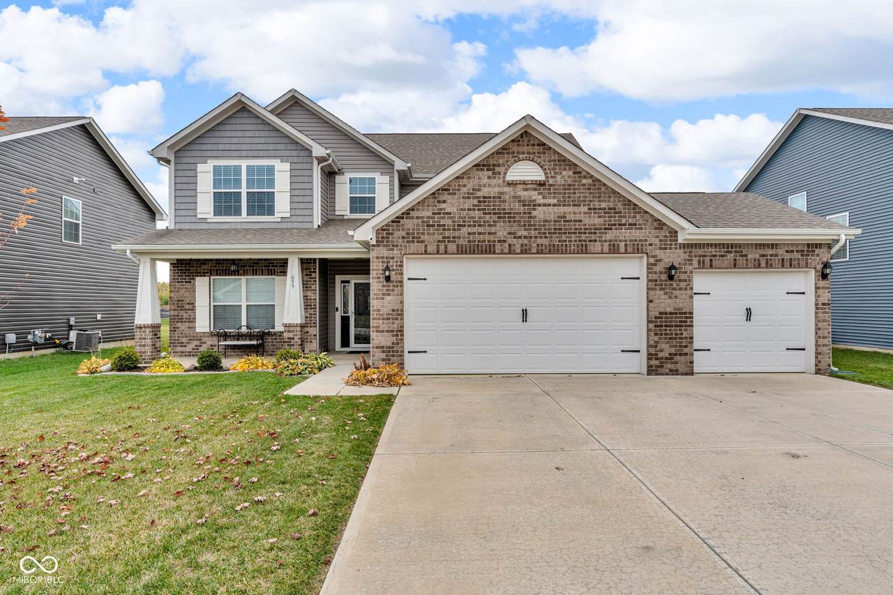 659 Albermarle Drive - Photo 1