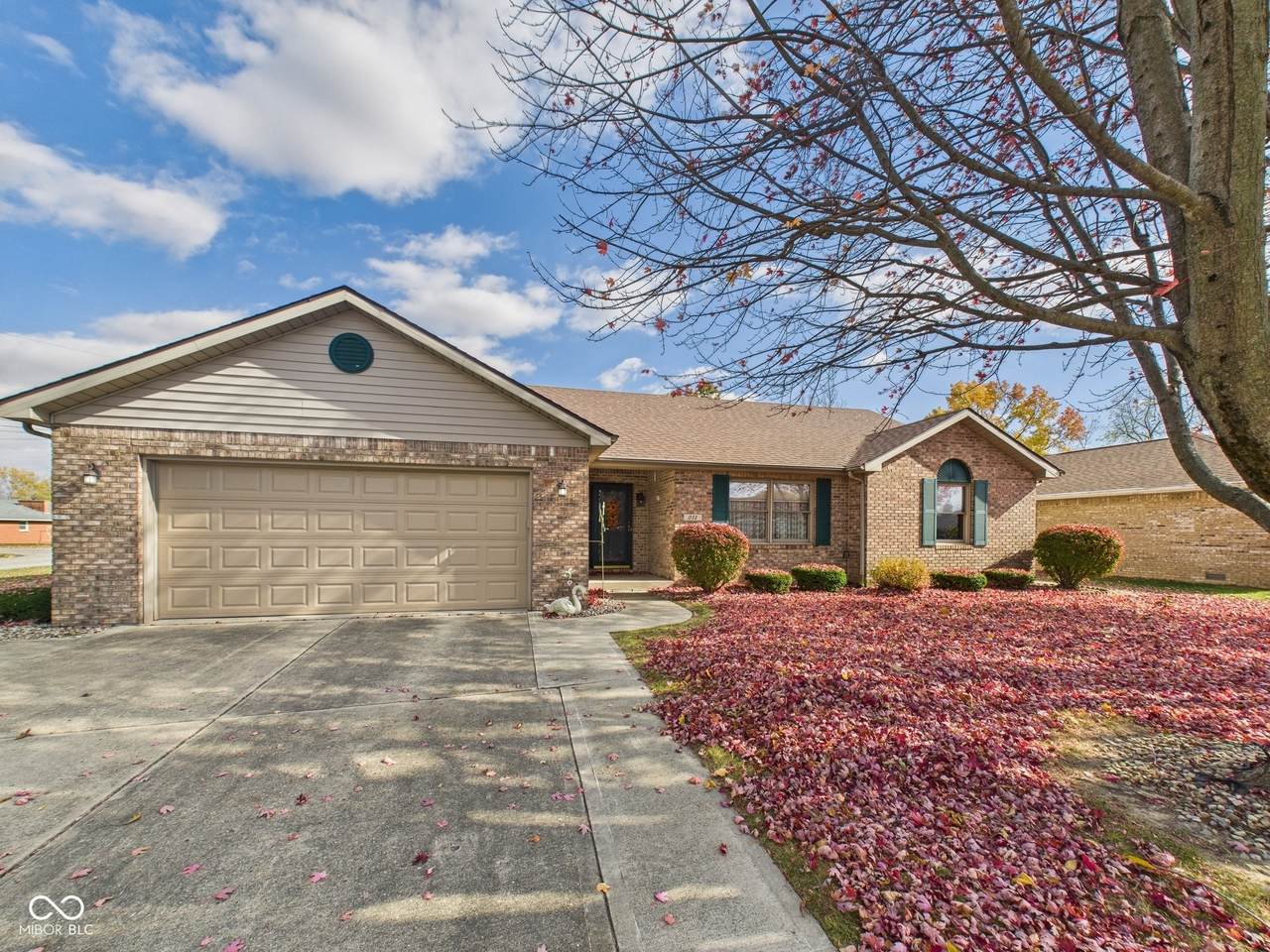 211 Orchard Lane - Photo 1