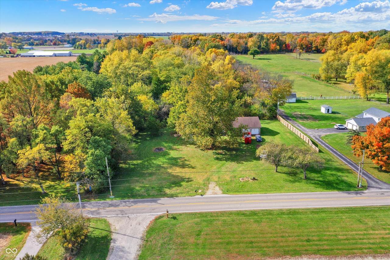 1548 Franklin Road - Photo 1