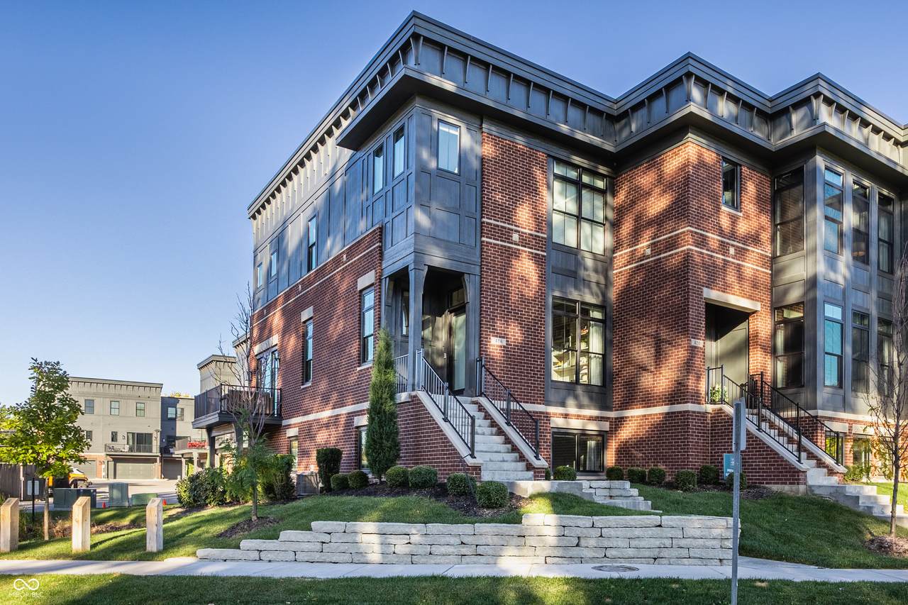 416 Monon Way Drive - Photo 1