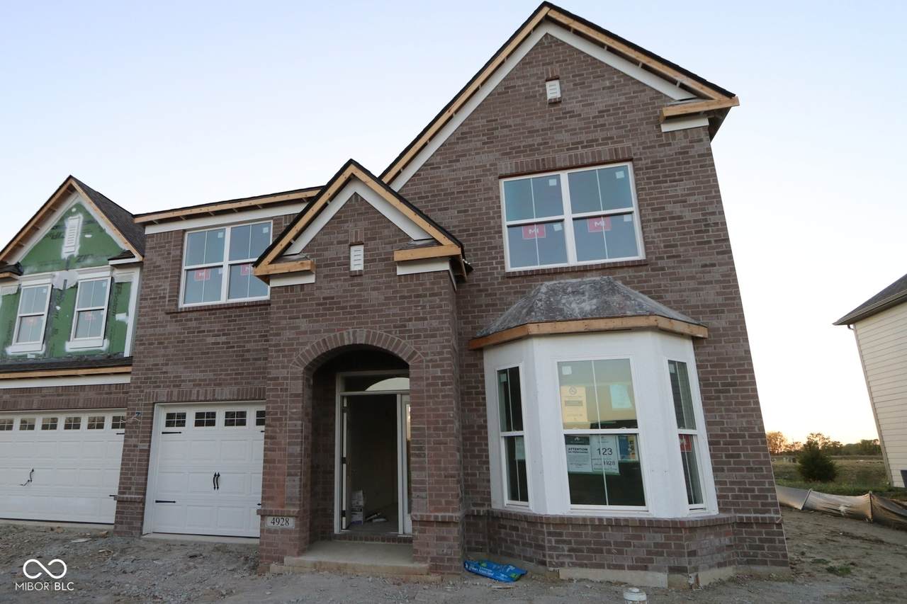 4928 Amber Crest Drive - Photo 1