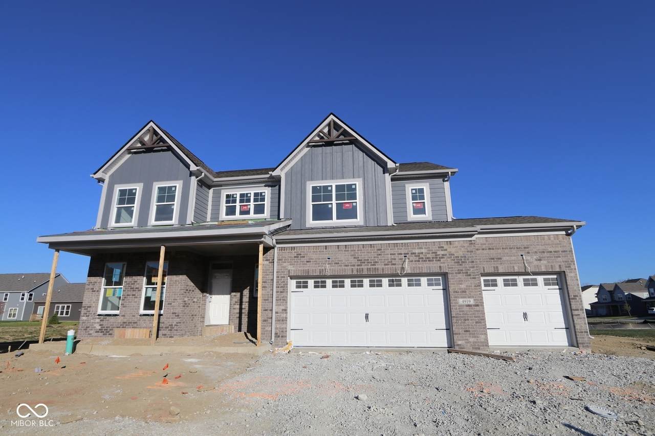 4919 Amber Crest Drive - Photo 1