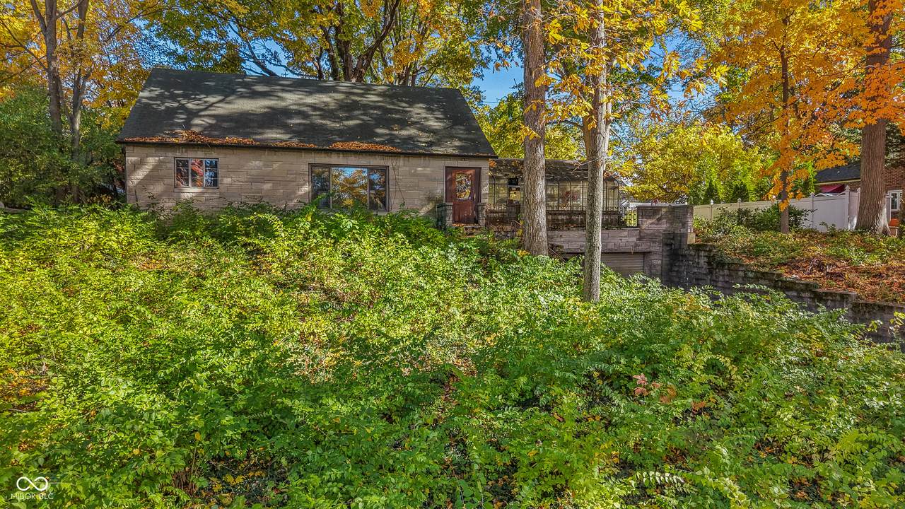 5035 Boulevard Place - Photo 1