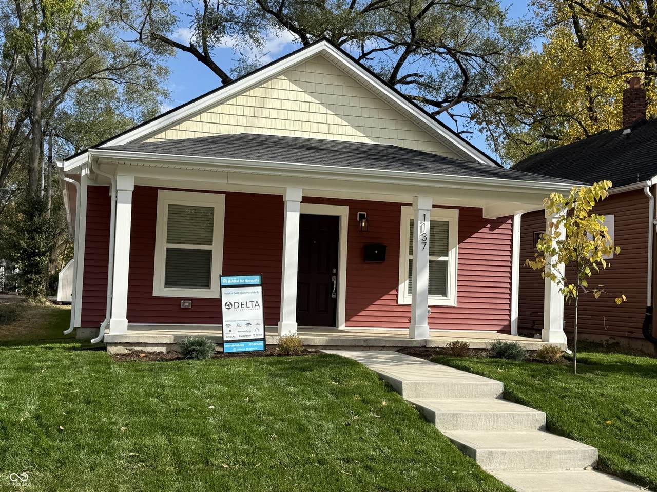 1137 Winfield Avenue - Photo 1