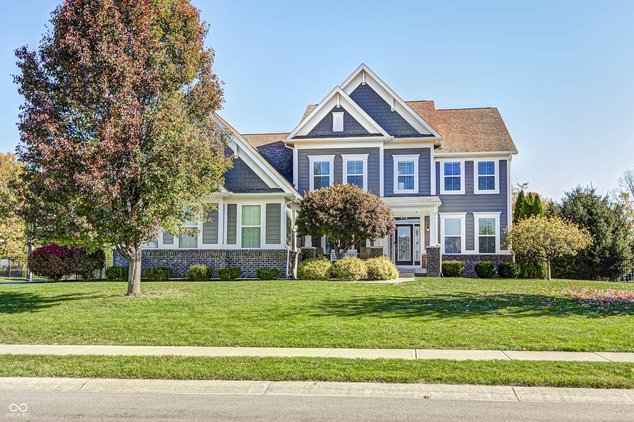 1553 Windswept - Photo 1