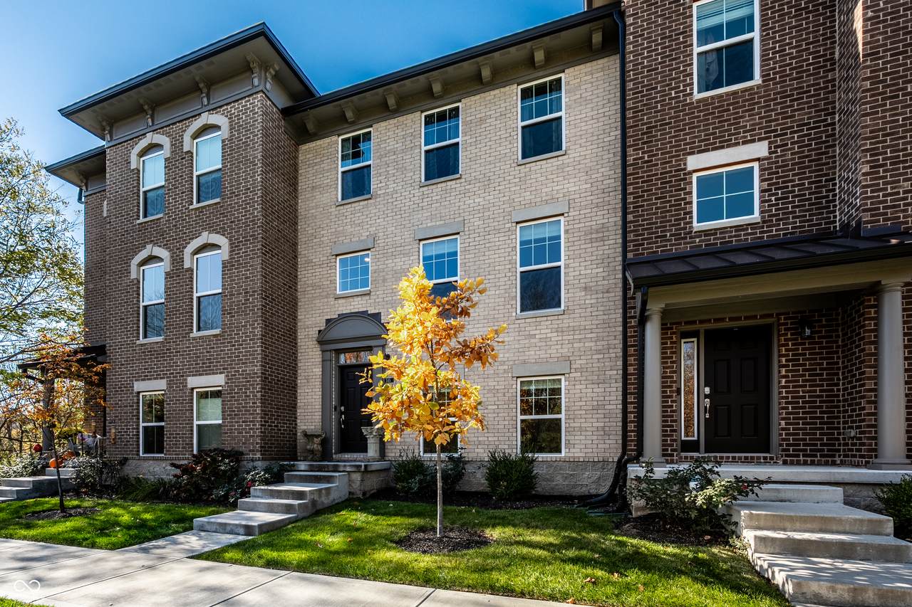 345 Wakefield Way - Photo 1