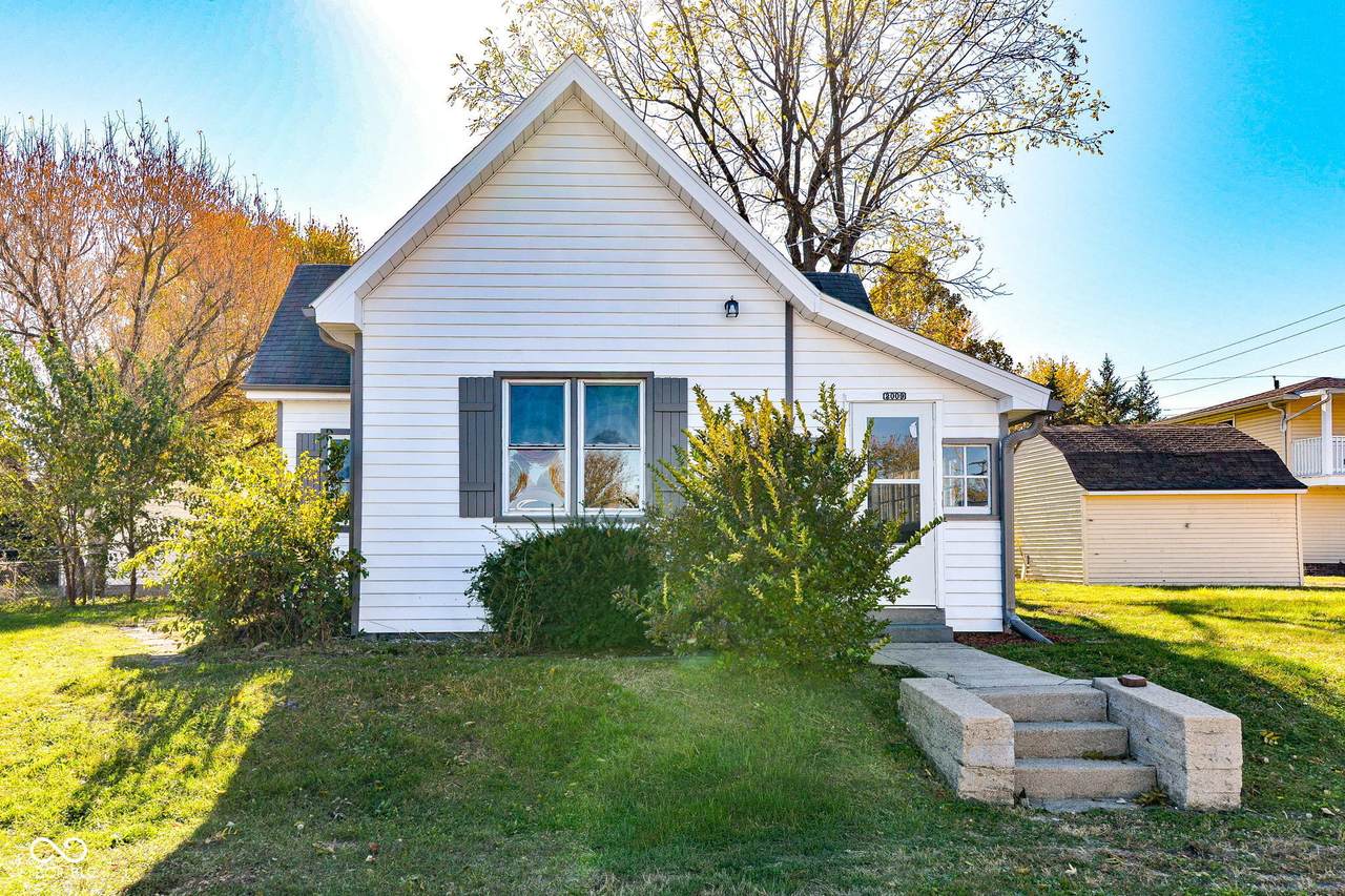 2009 L Street - Photo 1