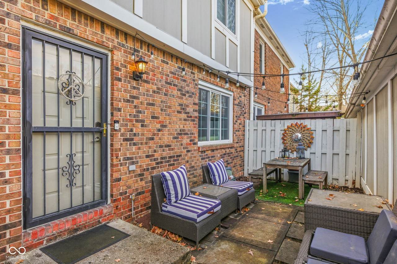 155 Aspen Way - Photo 1