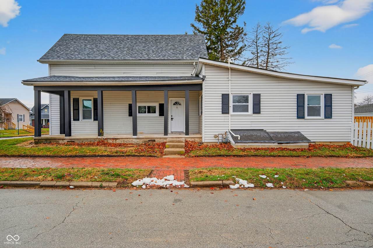 1534 C Street - Photo 1