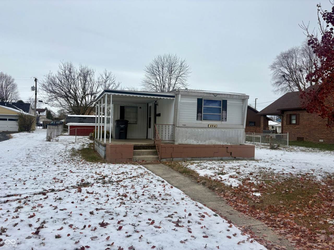 454 Maple Street - Photo 1