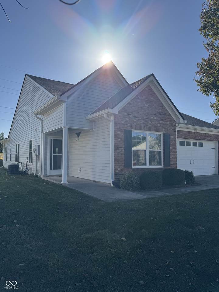 3017 Beckenham Way - Photo 1