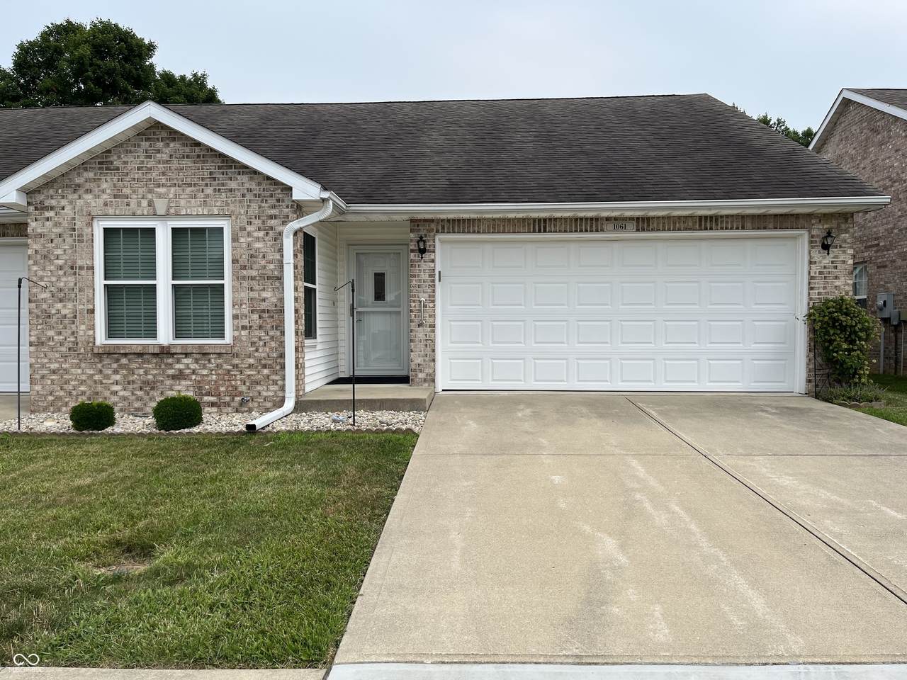 1061 Crown Pointe Boulevard - Photo 1