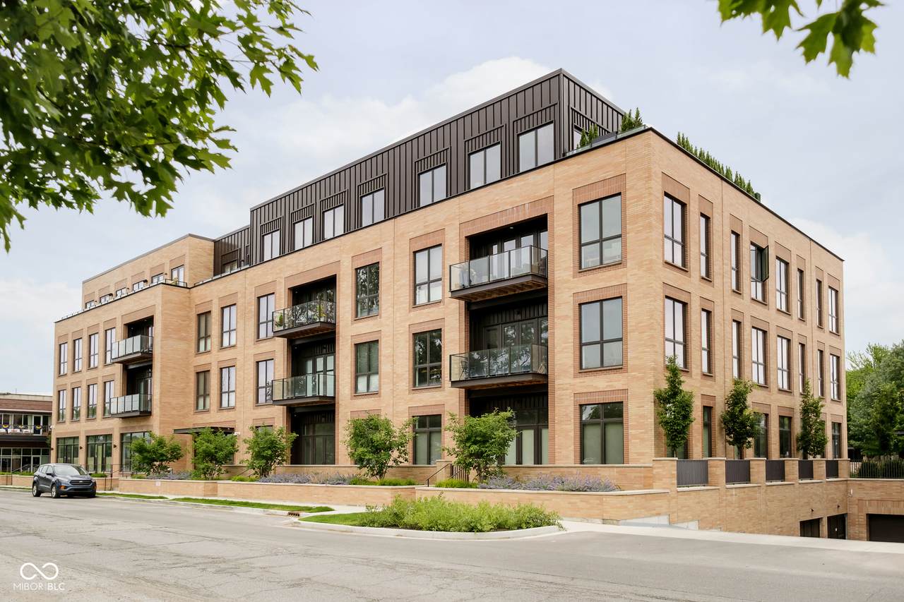 877 East Street - Photo 1