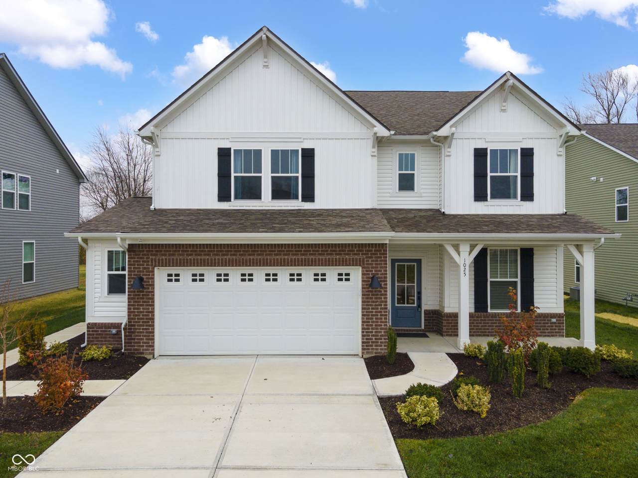 1025 Bevy Boulevard - Photo 1