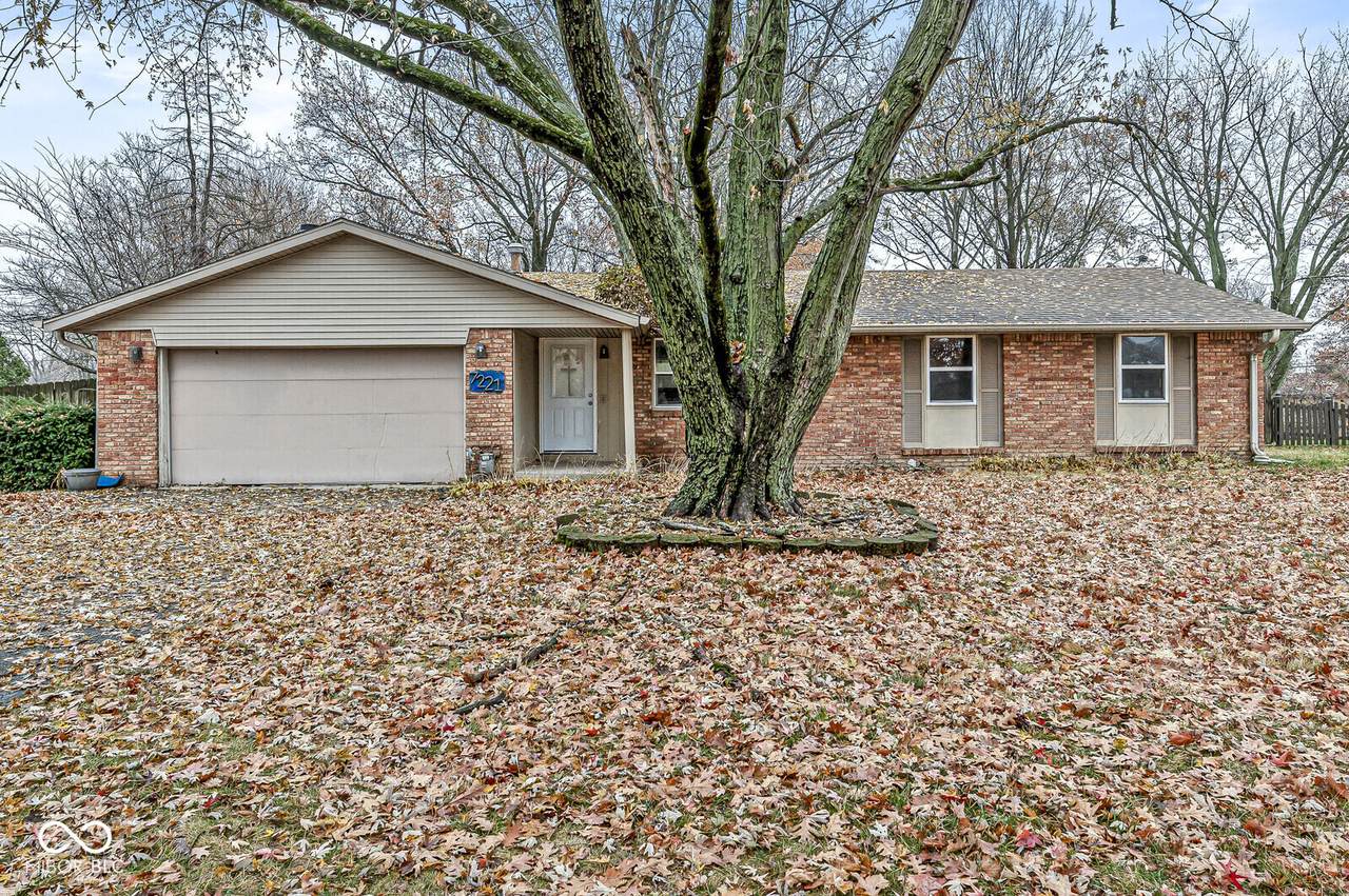7221 Hague Road - Photo 1