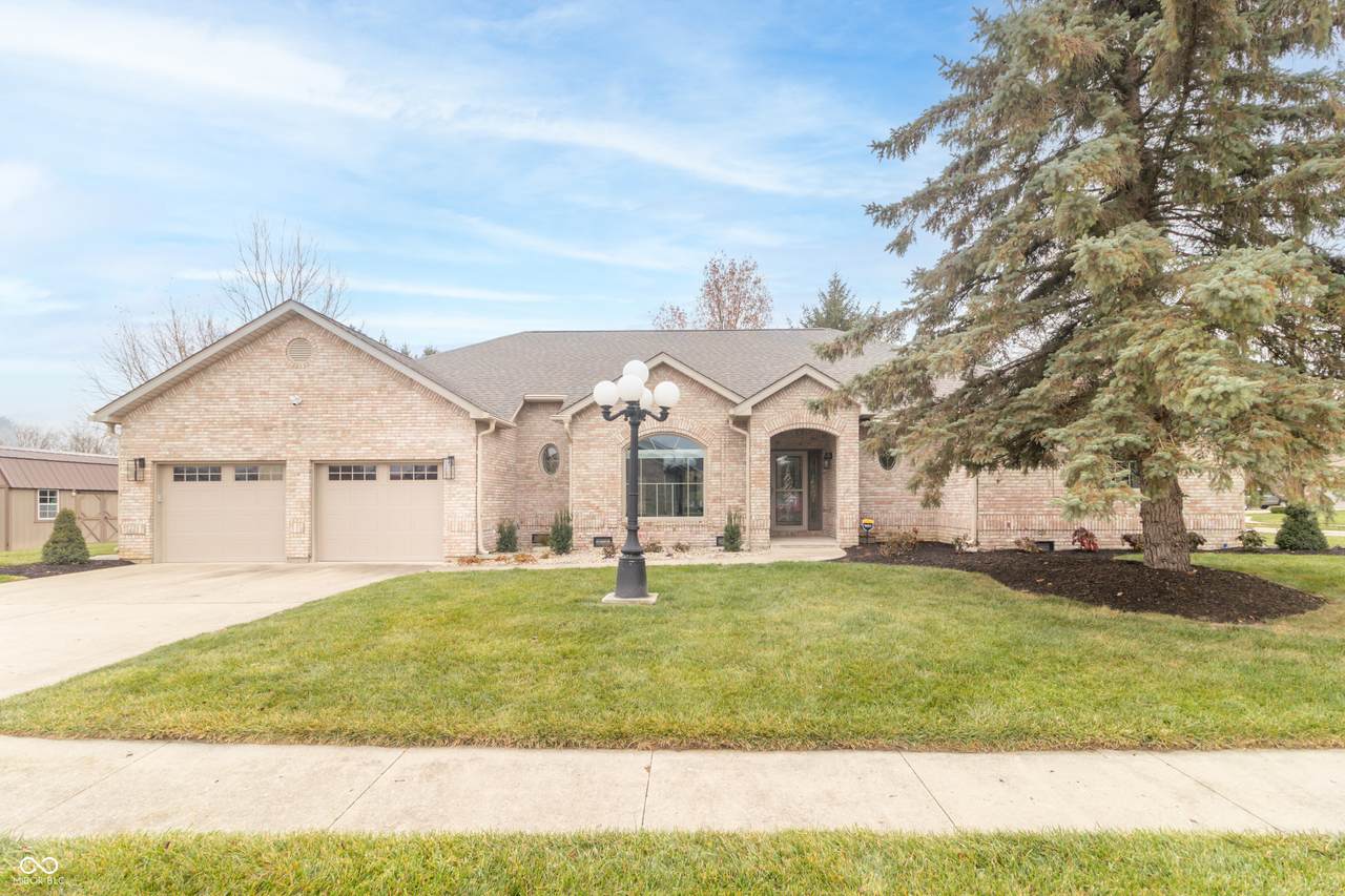 707 Fairington Way - Photo 1