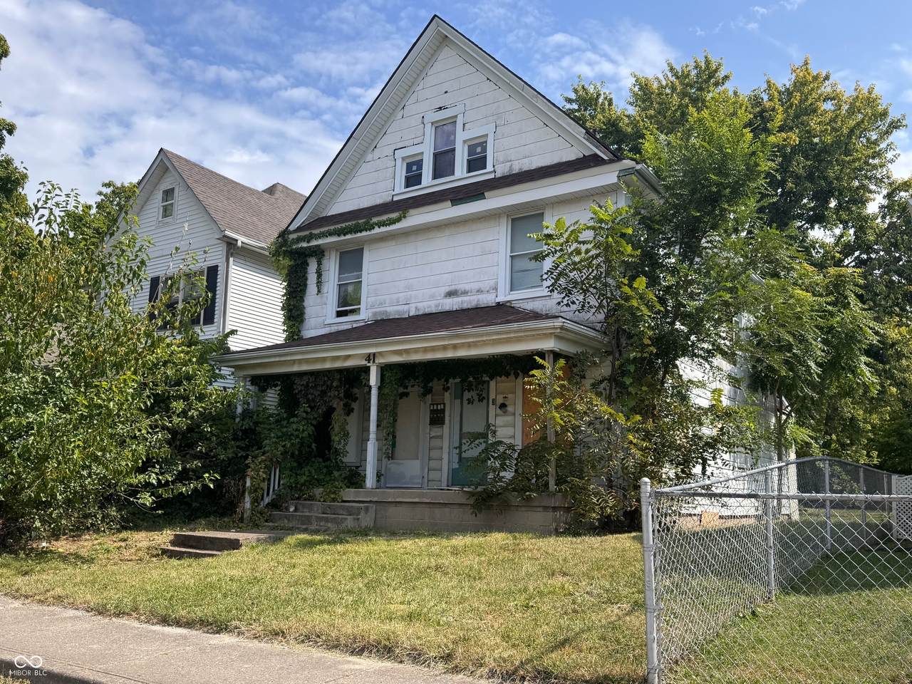 41 Tuxedo Street - Photo 1