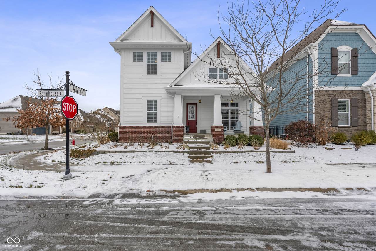 1401 Farmhouse Drive - Photo 1