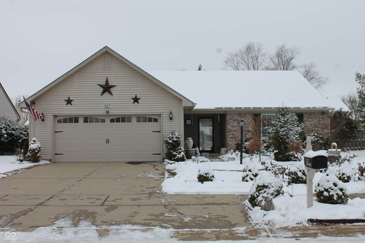 327 Brooks Bend - Photo 1