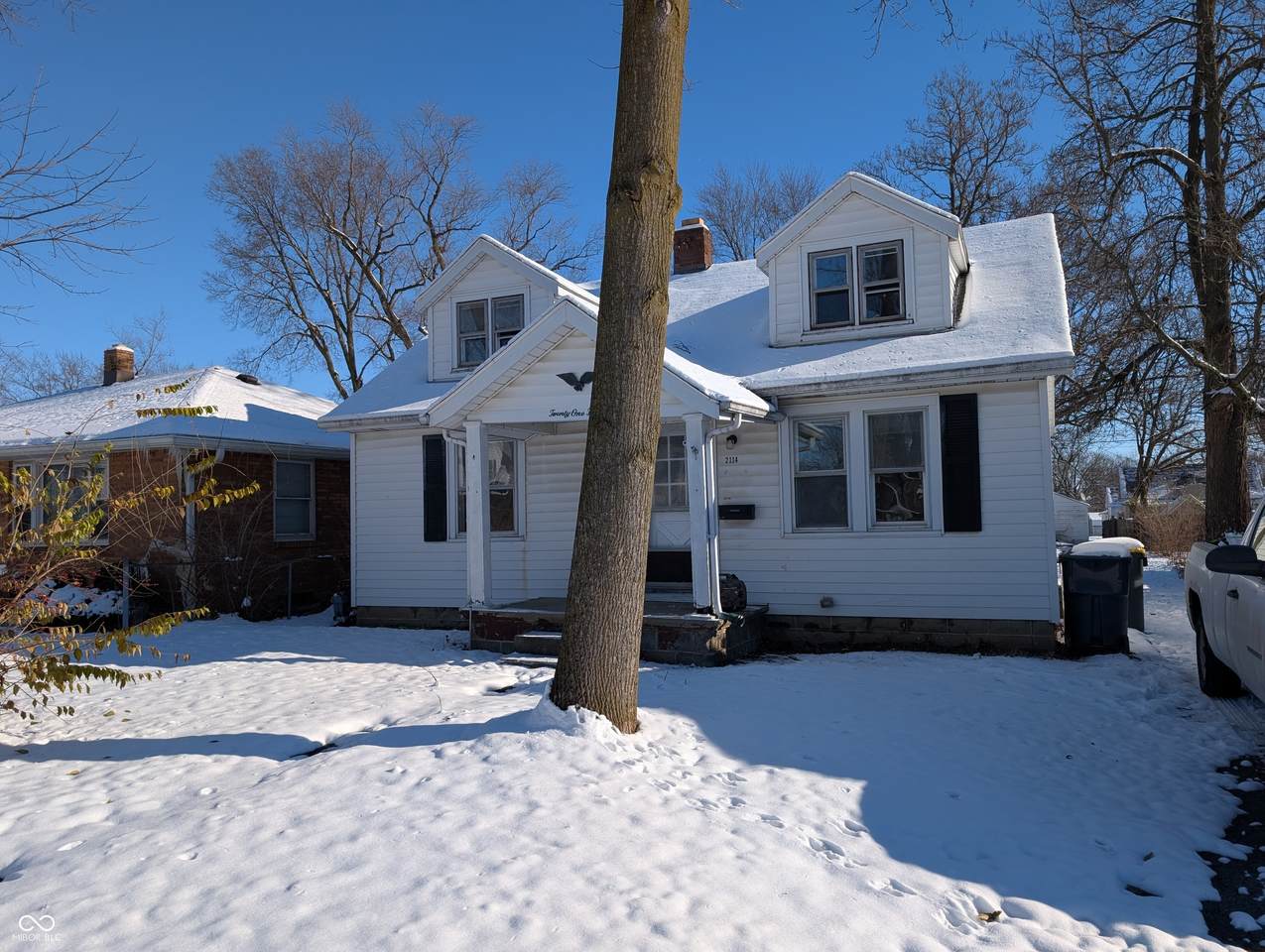 2114 Poplar Street - Photo 1