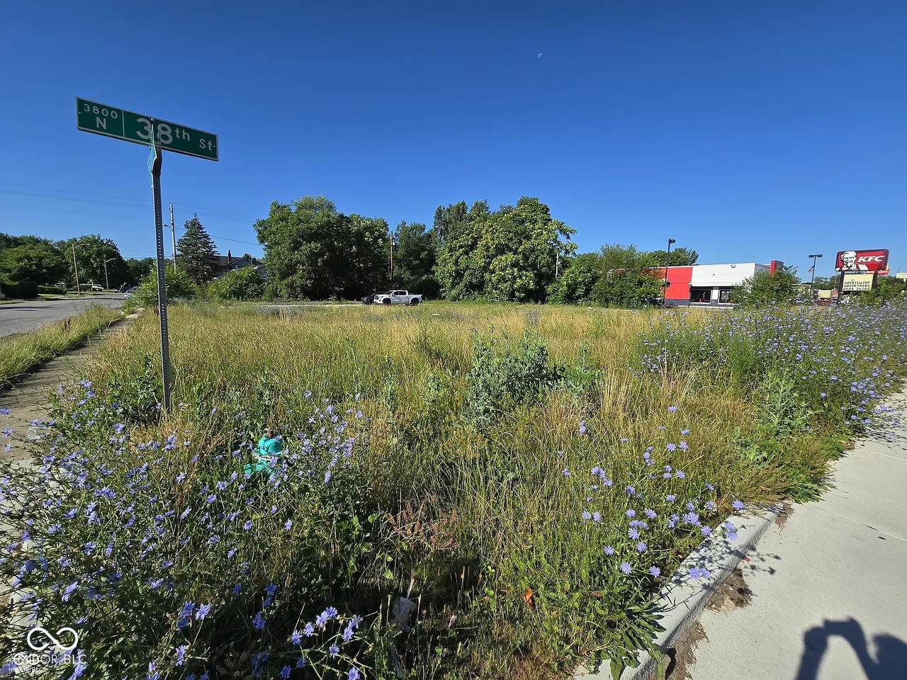2525 38th Street - Photo 1