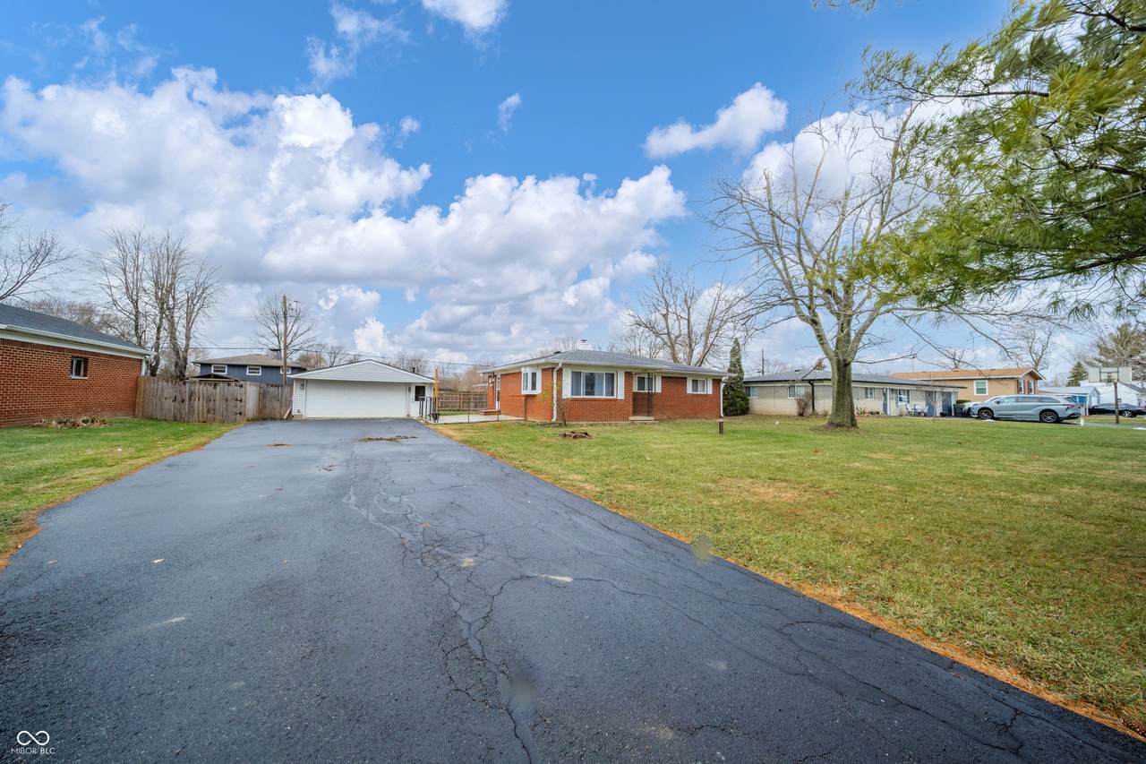 3124 Richardt Avenue - Photo 1