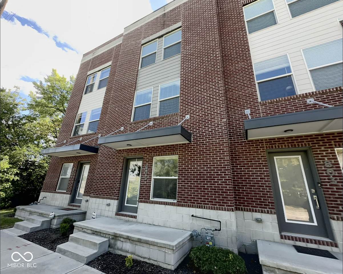 805 Bates Street - Photo 1