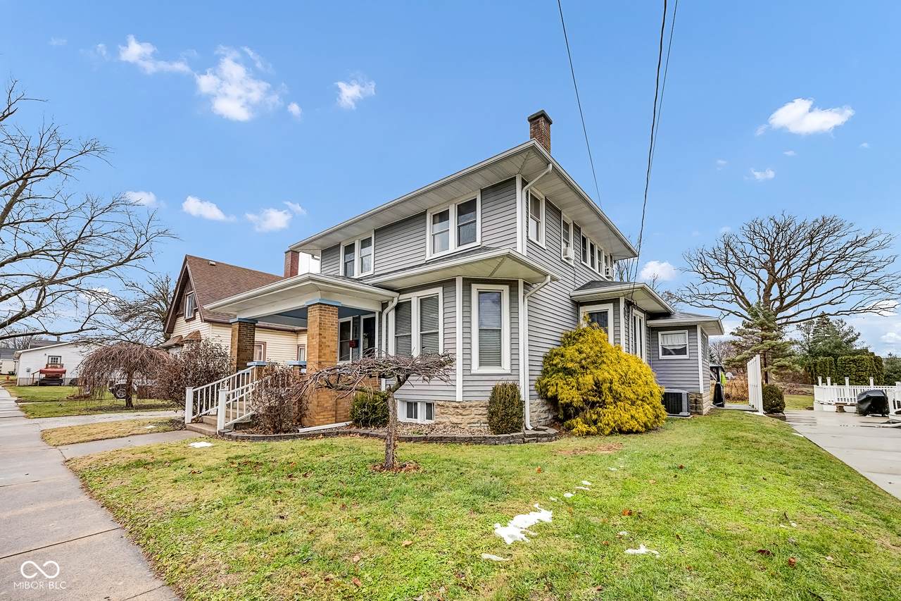 324 Walnut Street - Photo 1