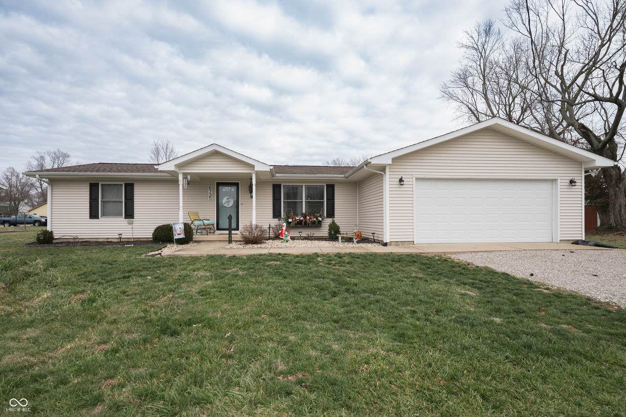 6735 Main Street - Photo 1