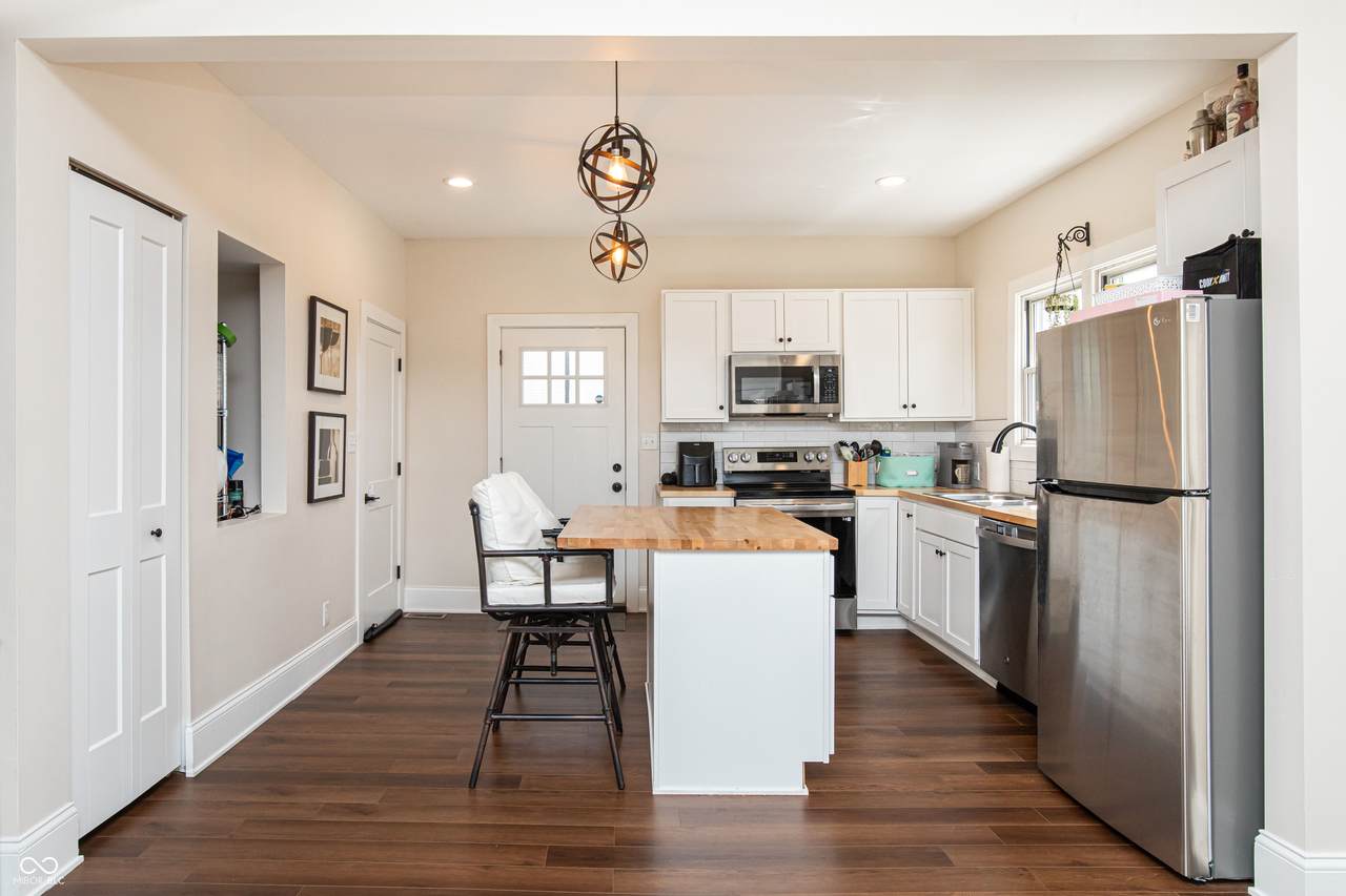 405 Keystone Avenue - Photo 1