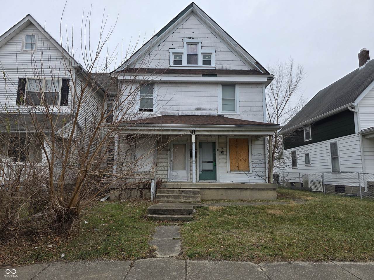 41 Tuxedo Street - Photo 1