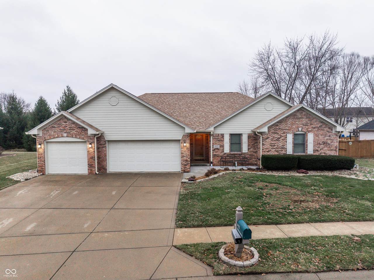 6475 Fieldstream Drive - Photo 1