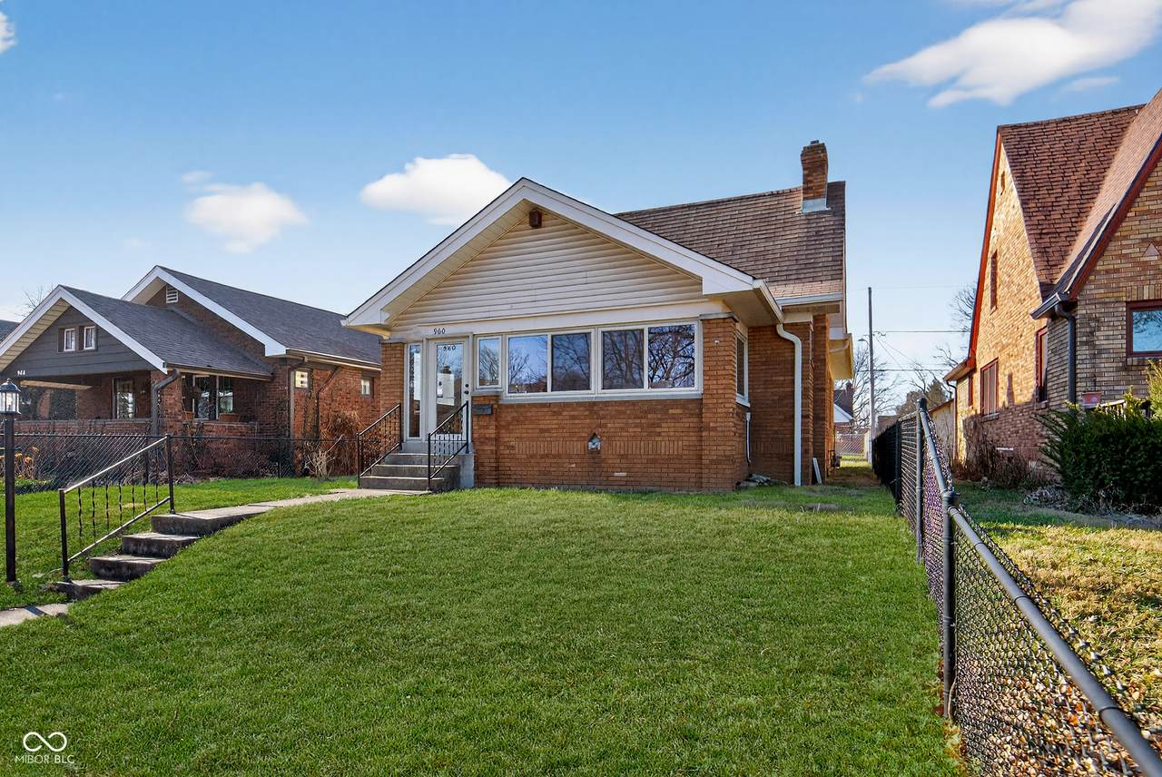 960 Audubon Road - Photo 1