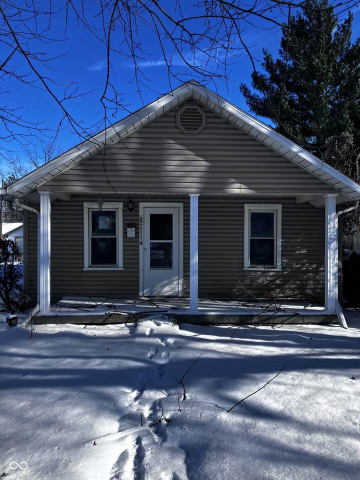 2114 18th Street - Photo 1