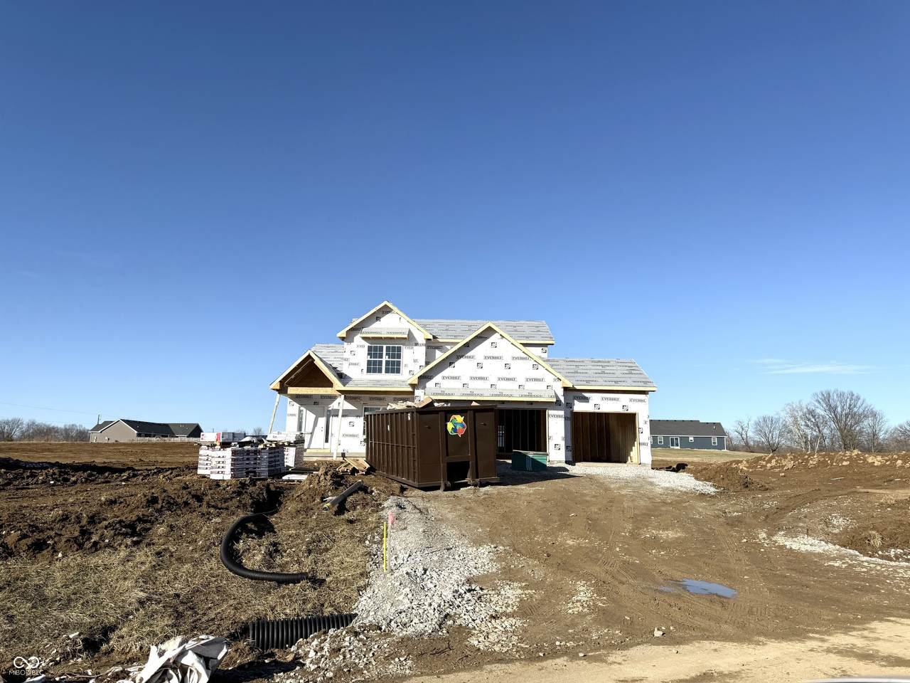 8 Pine Hills Court - Photo 1