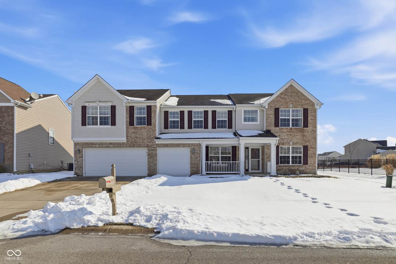 3675 Pickwick Circle - Photo 1