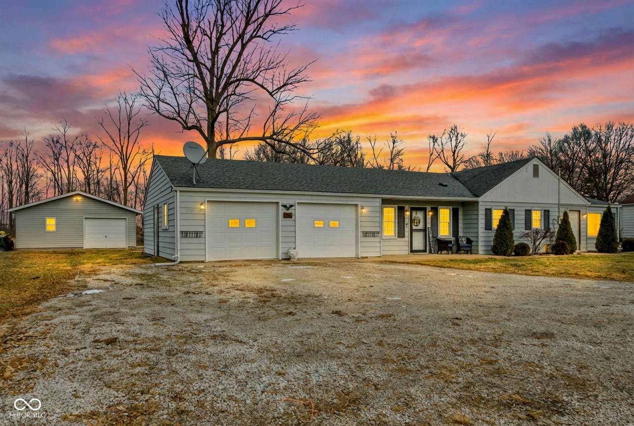 2565 Indianapolis Road - Photo 1