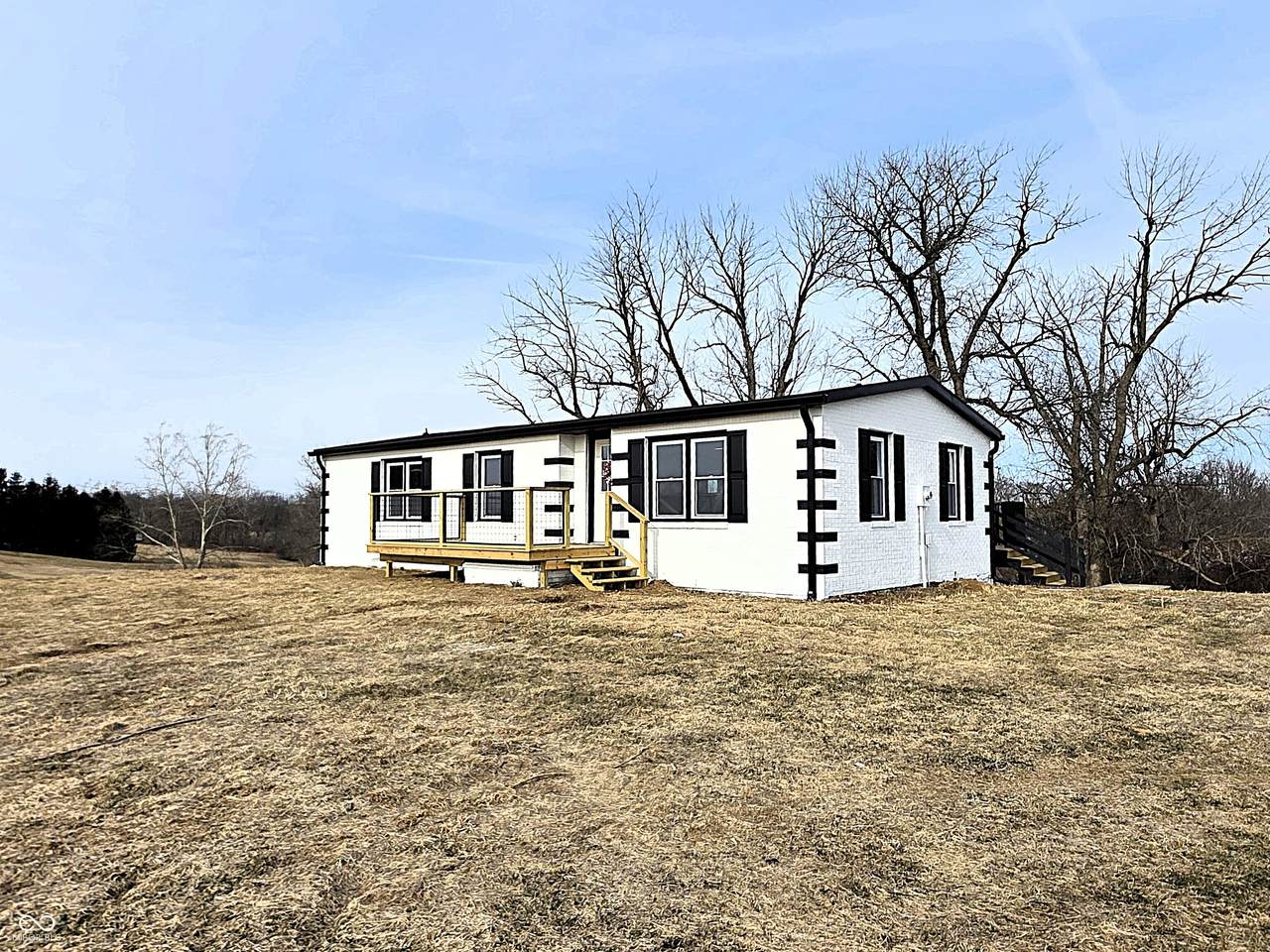 5655 State Road 75 - Photo 1