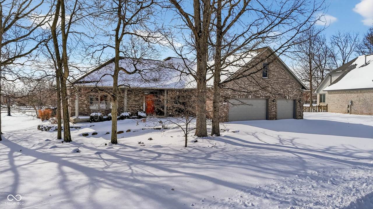 5268 Oakbrook Drive - Photo 1