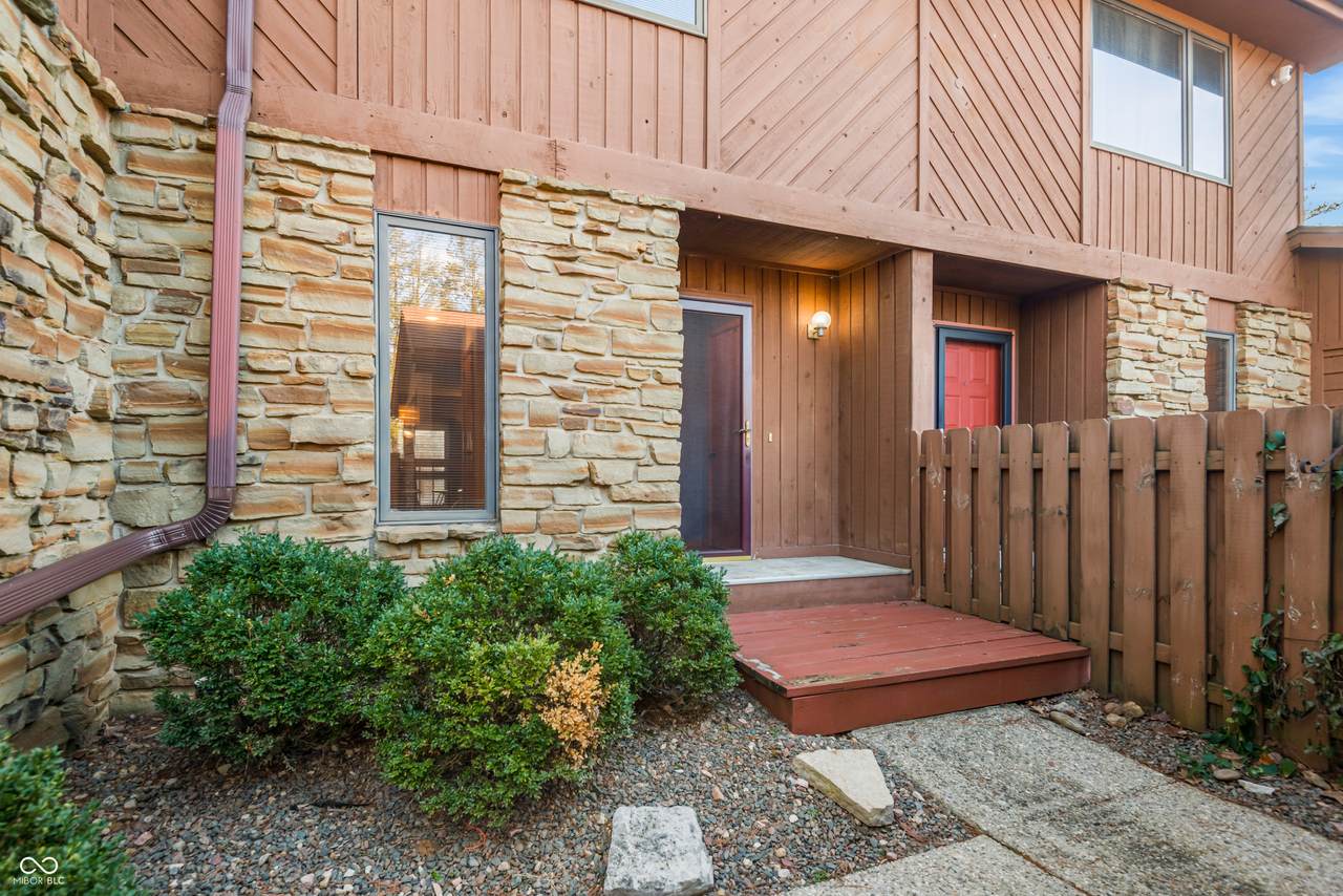 3187 Sycamore Drive - Photo 1