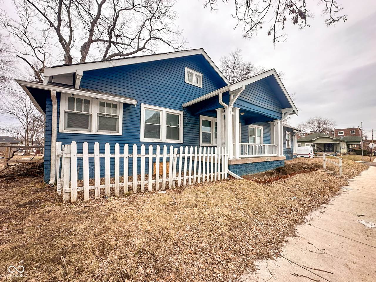 3702 Kenwood Avenue - Photo 1