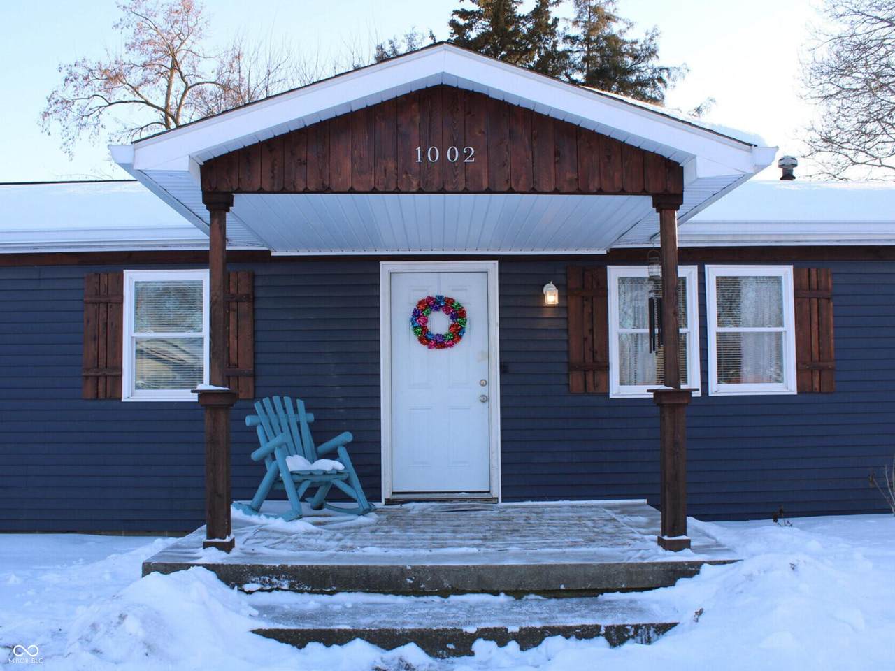 1002 Collier Street - Photo 1