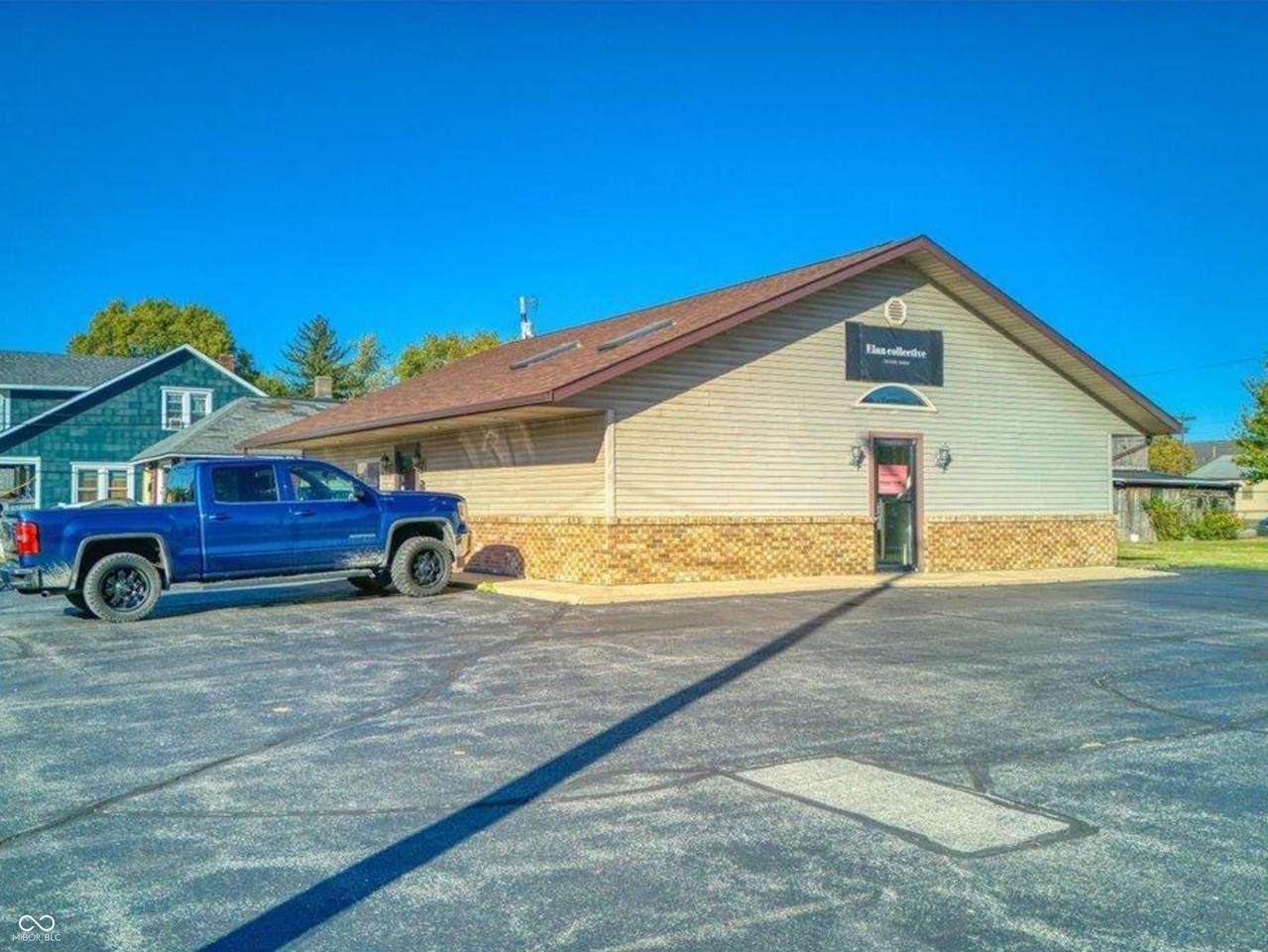 550 Walnut Street - Photo 1