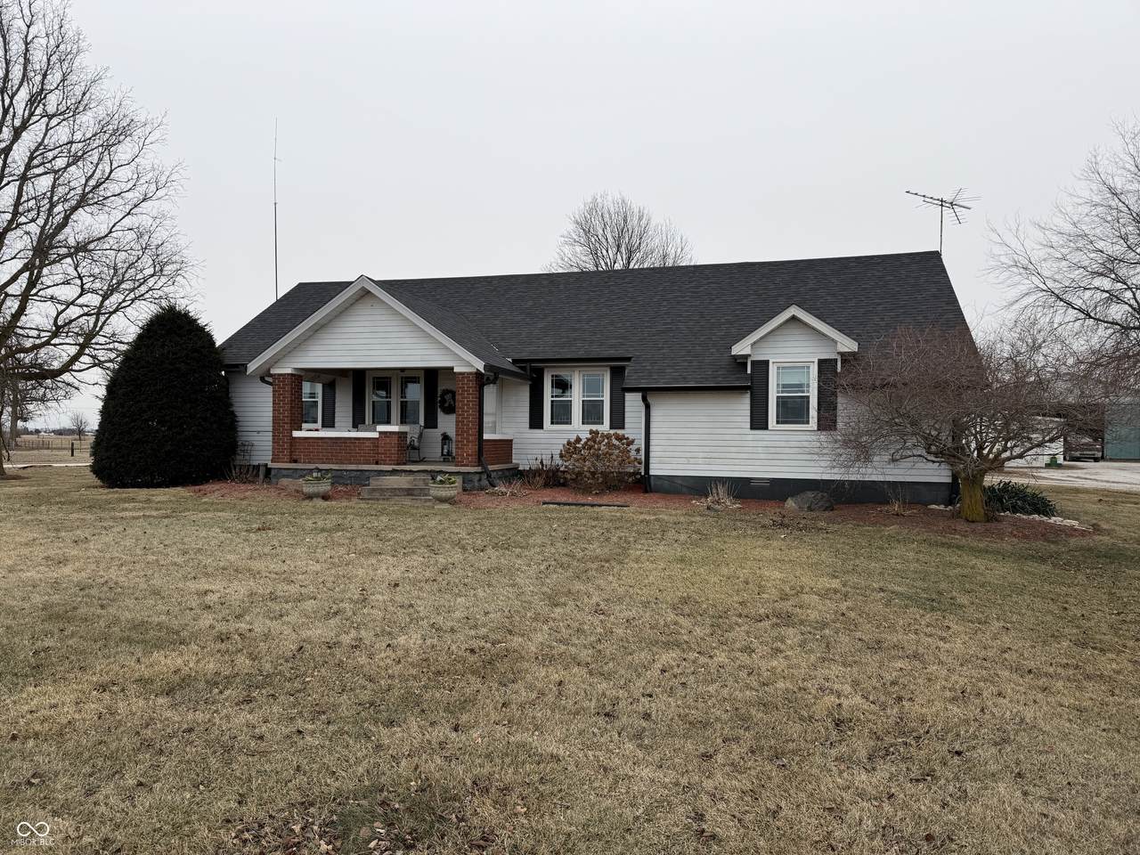 5705 1300 - Photo 1