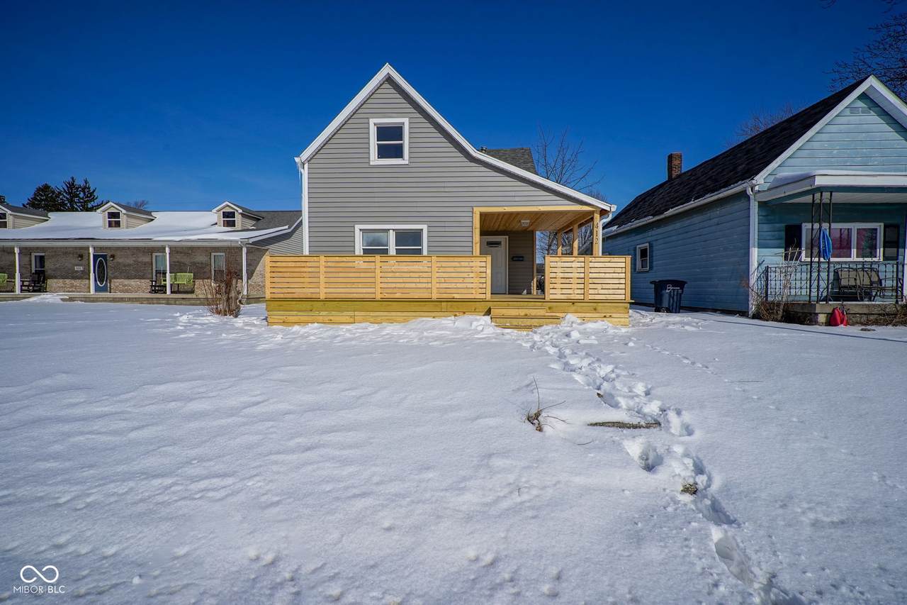 412 Main Street - Photo 1
